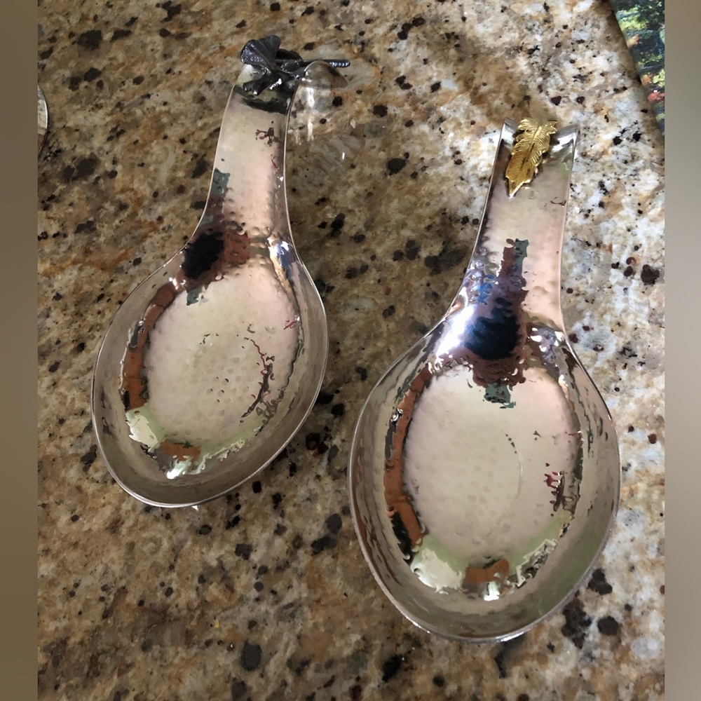 Two Hammered Metal Spoon Rests - Picture 3 of 4